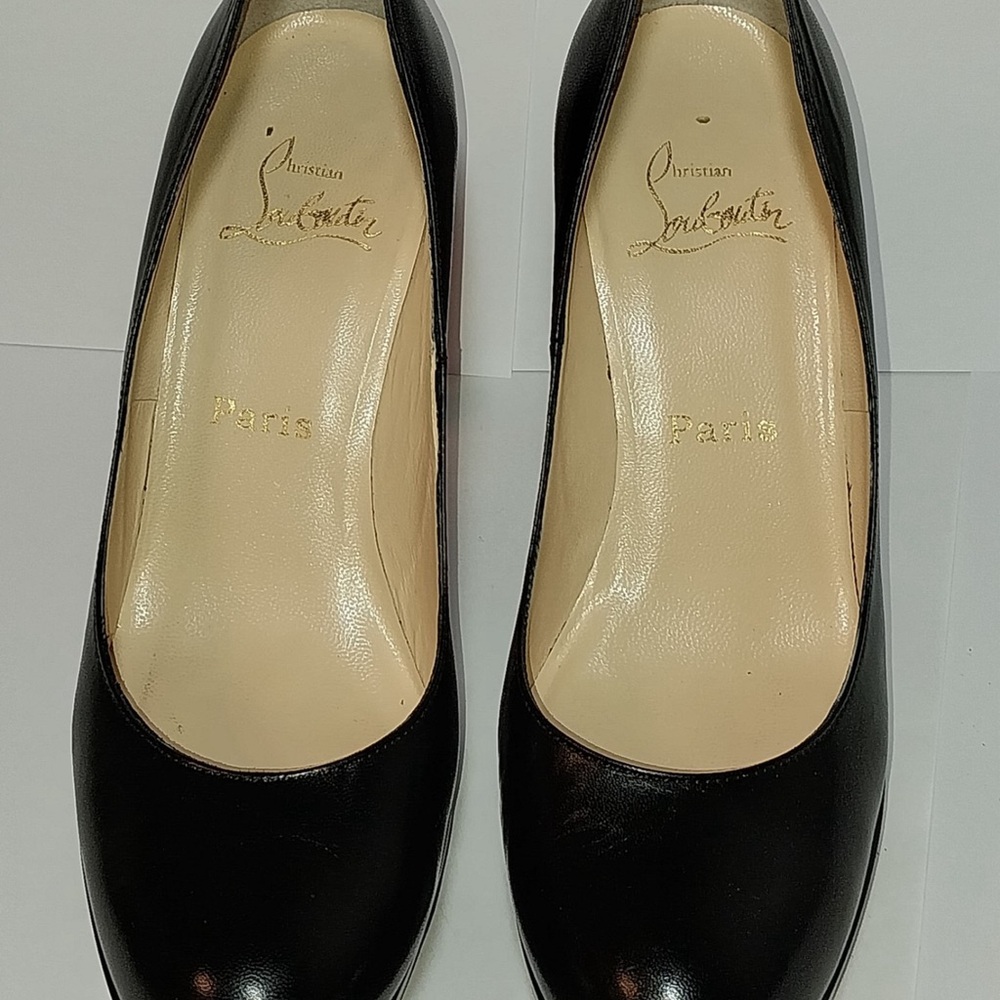 CHRISTIAN LOUBOUTIN BRUGES black pumps size 38